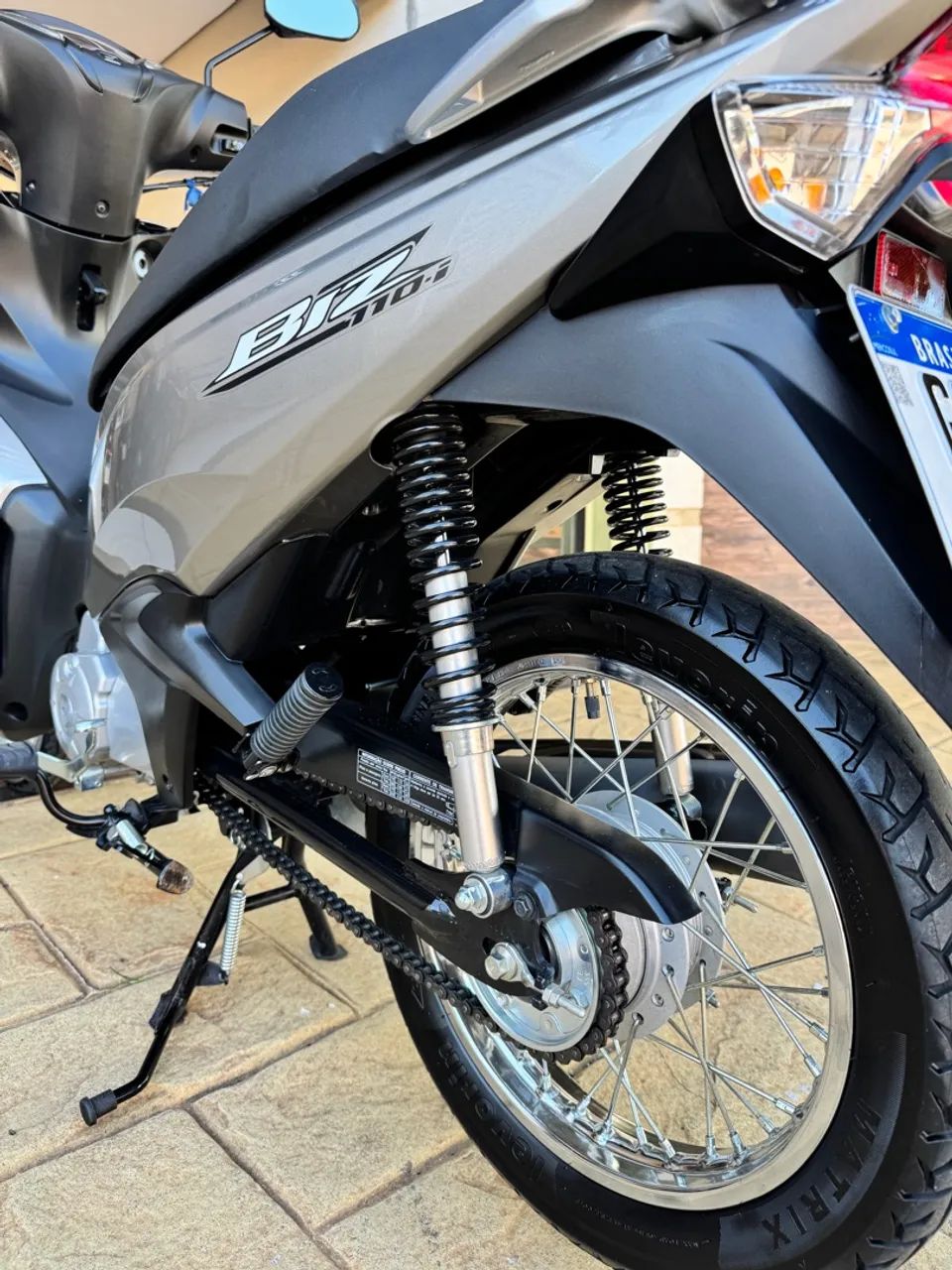 Biz 110i 23/23 10.500km - Foto 3