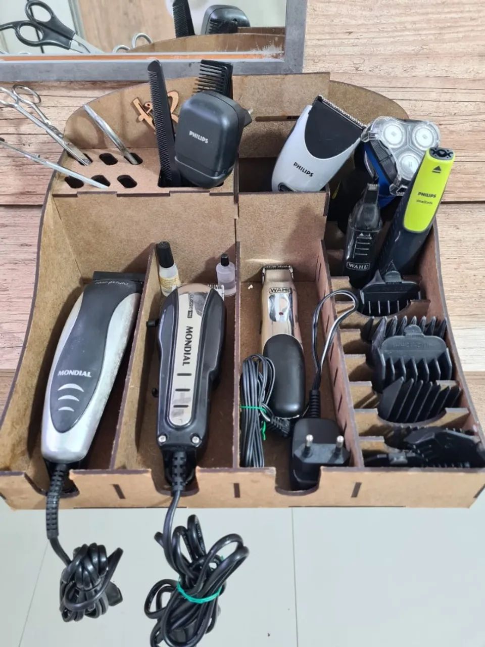 lote maquininha de cortar cabelo e barbeadores  ( usado)