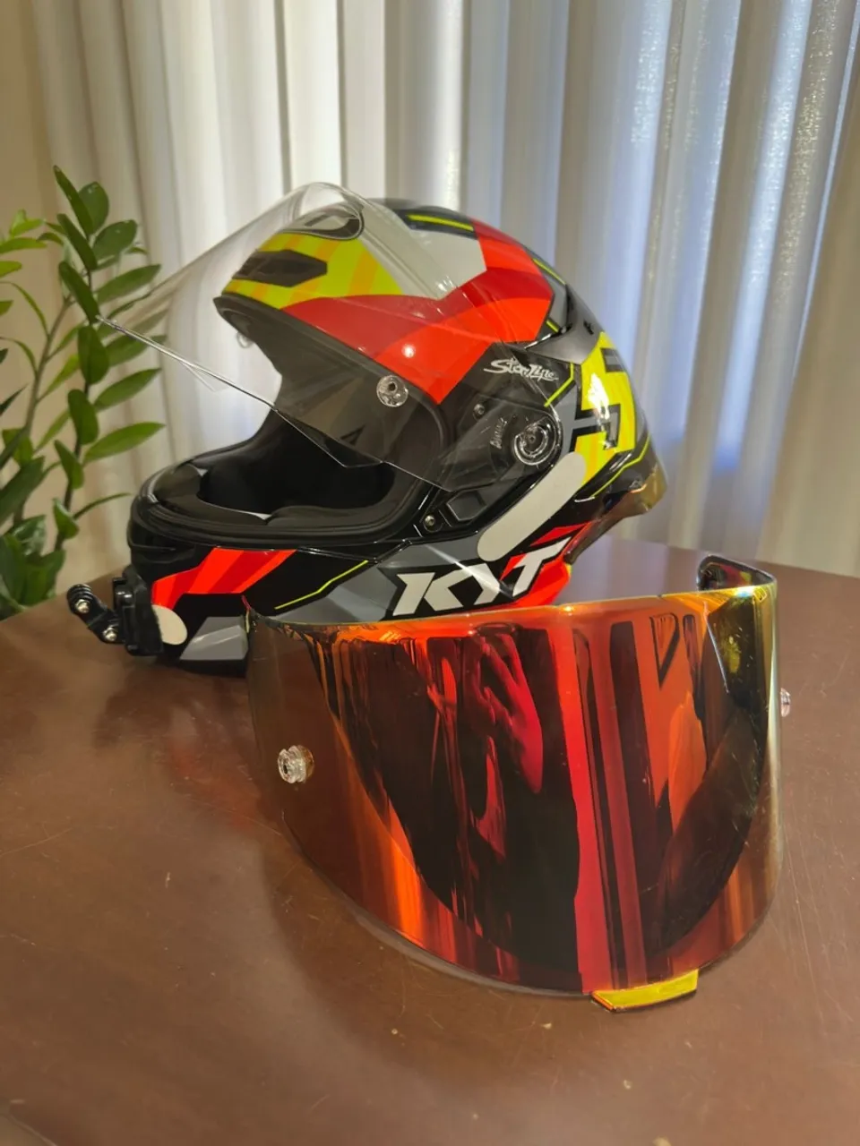 Capacete KYT M (58) com duas viseiras e Spoiler