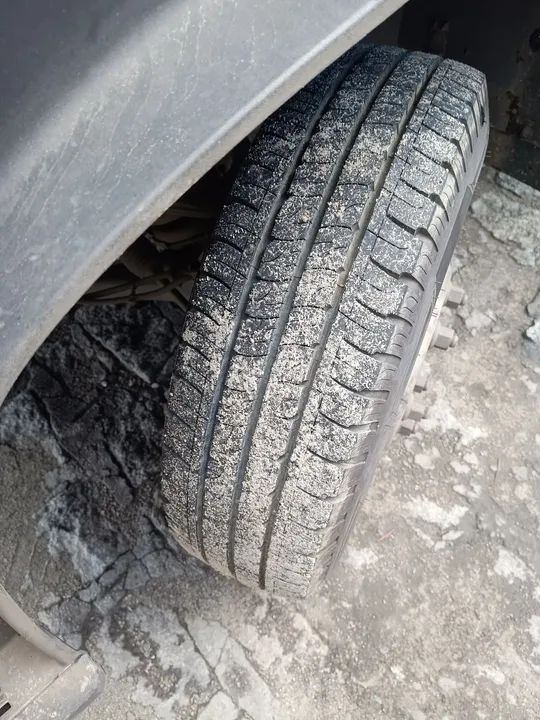 Caminhão Baú 2021. Excelente Estado - Foto 12