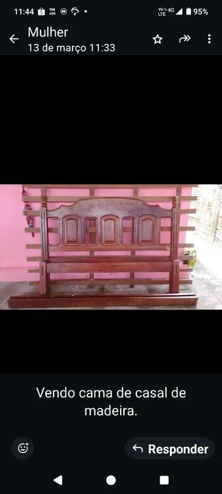 Cama de Casal em Madeira