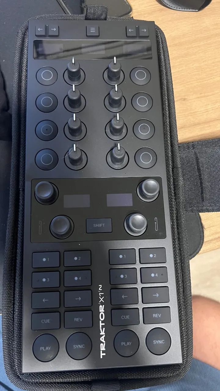 Controladora Traktor x1 MK3