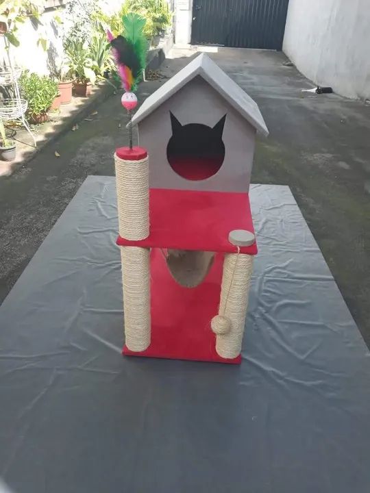 Casa para gato com arranhador