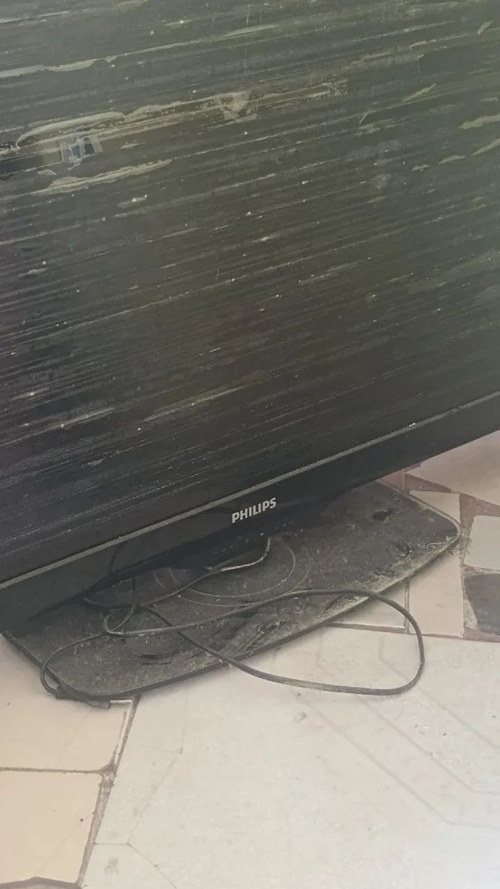 TV Philips LCD 40PFL4606 40? - Tela Ressecada - Foto 2