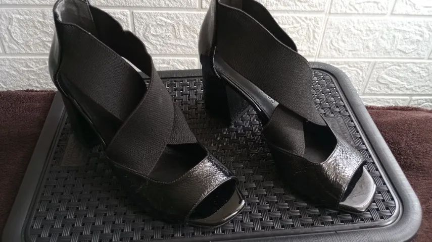 Sandália Loucos e Santos 35 - Foto 2