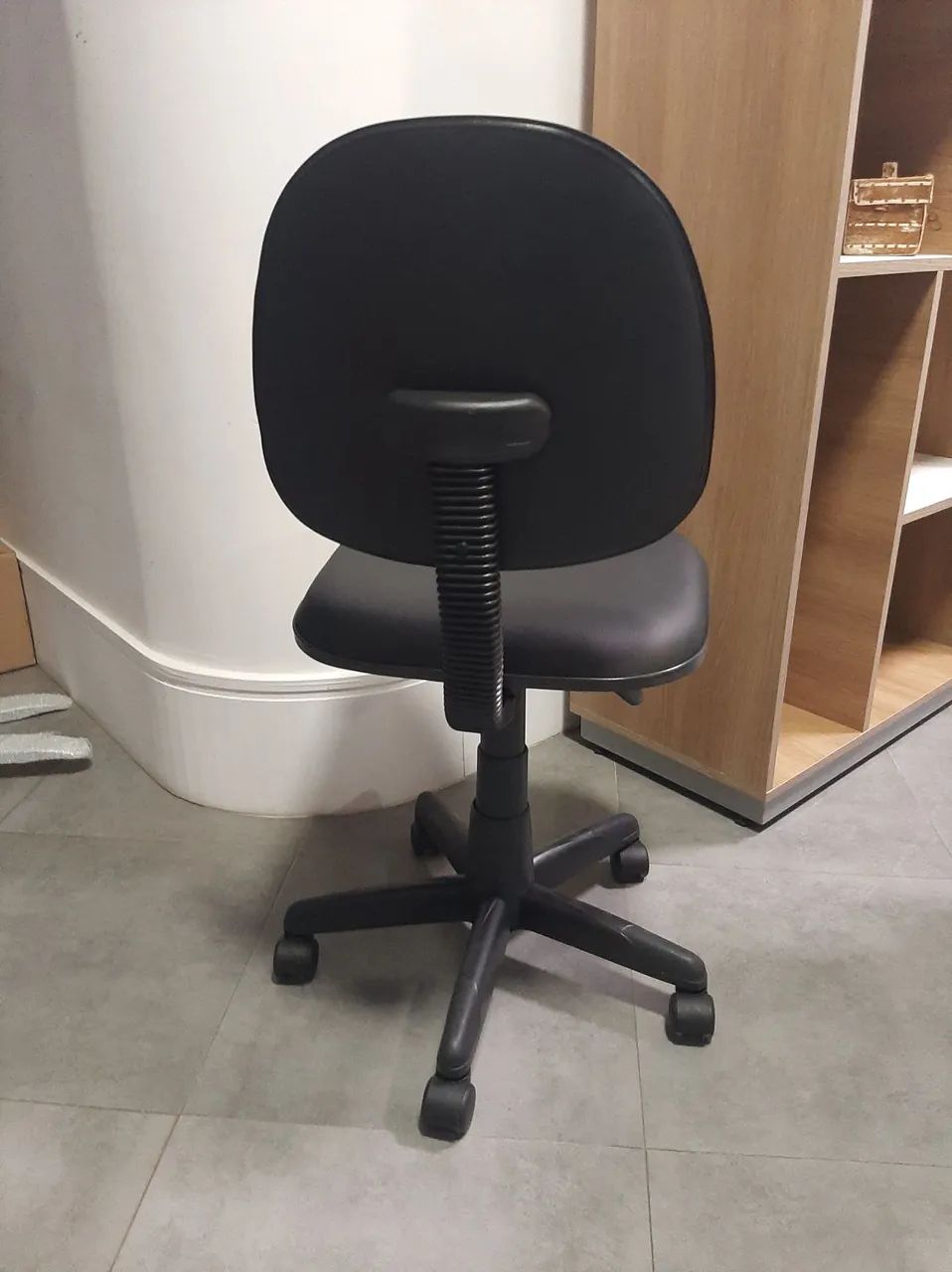 Cadeira de Escritório Giratória Preta - Foto 4