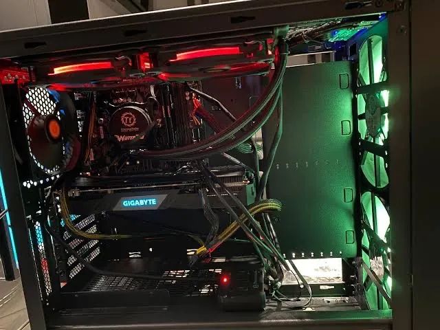 Montagem e Manutenção de PCs, Celulares e Bikes