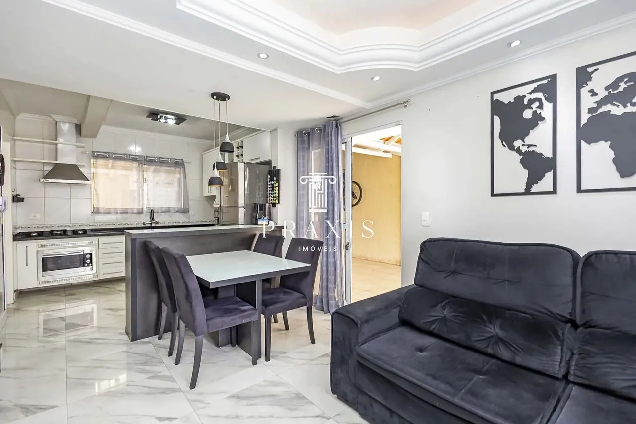 Casa á venda m condimínio fechado com 3 quartos, 1 suíte, 2 vagas cobertas no Thereza Glas