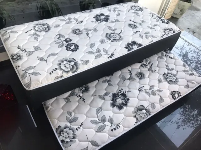 Bi cama de solteiro 
