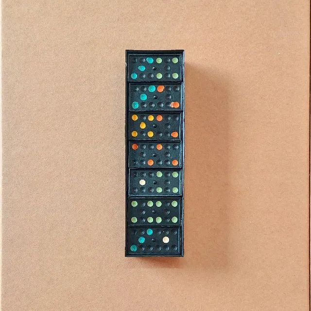 brinquedo - jogo de dominó preto (usado) - Foto 2