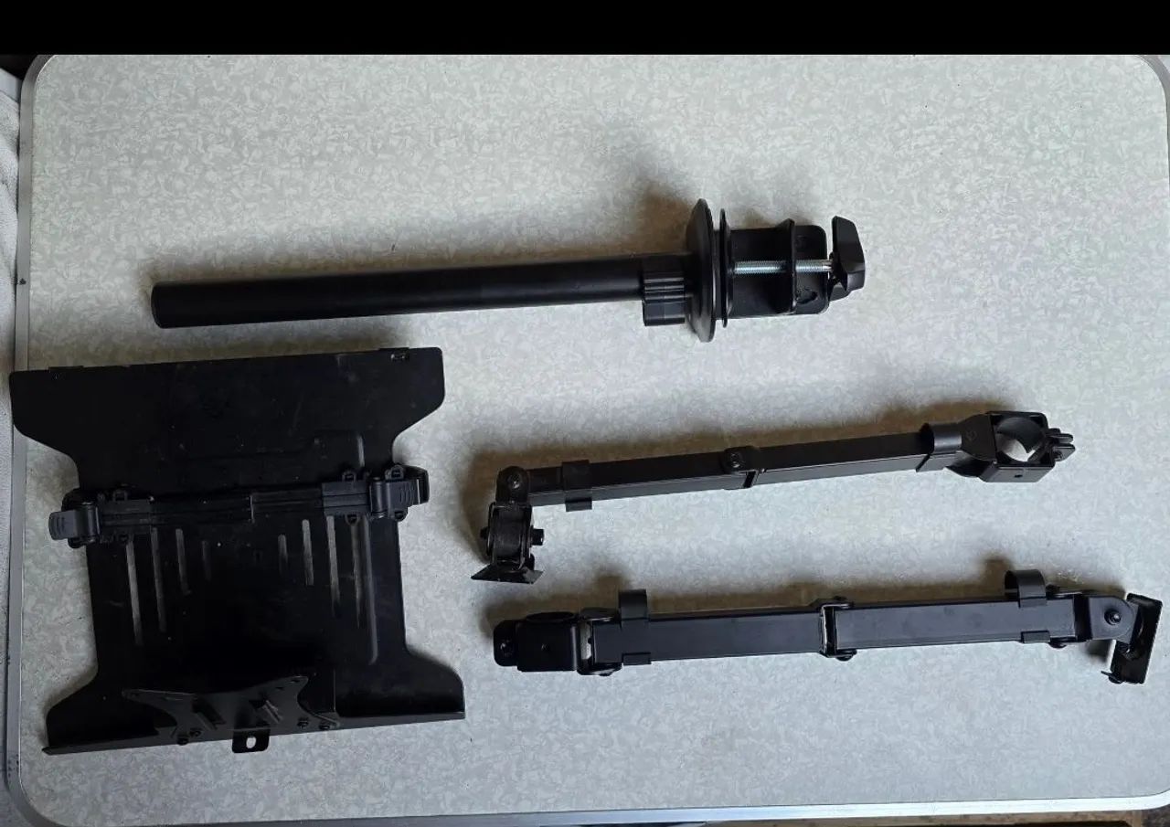Suporte e Braços Articulados para Monitor