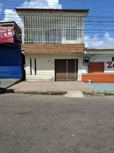 VENDE -SE CASA E PONTO COMERCIAL
