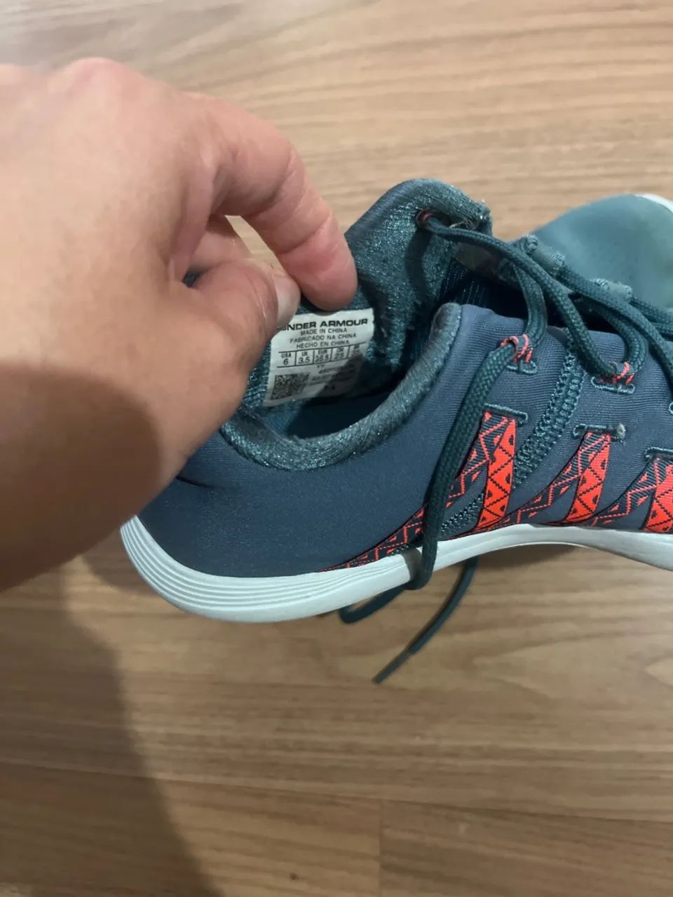 Tênis Infantil Azul com Detalhes Laranja - Foto 3