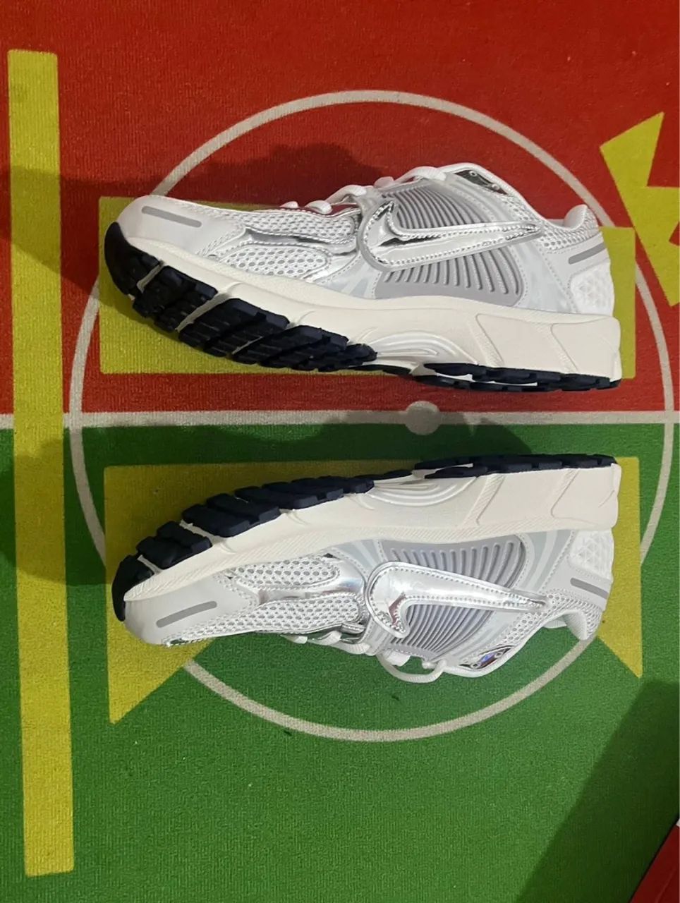 Nike Zoom Vomero 5 silver metalic  - Foto 3