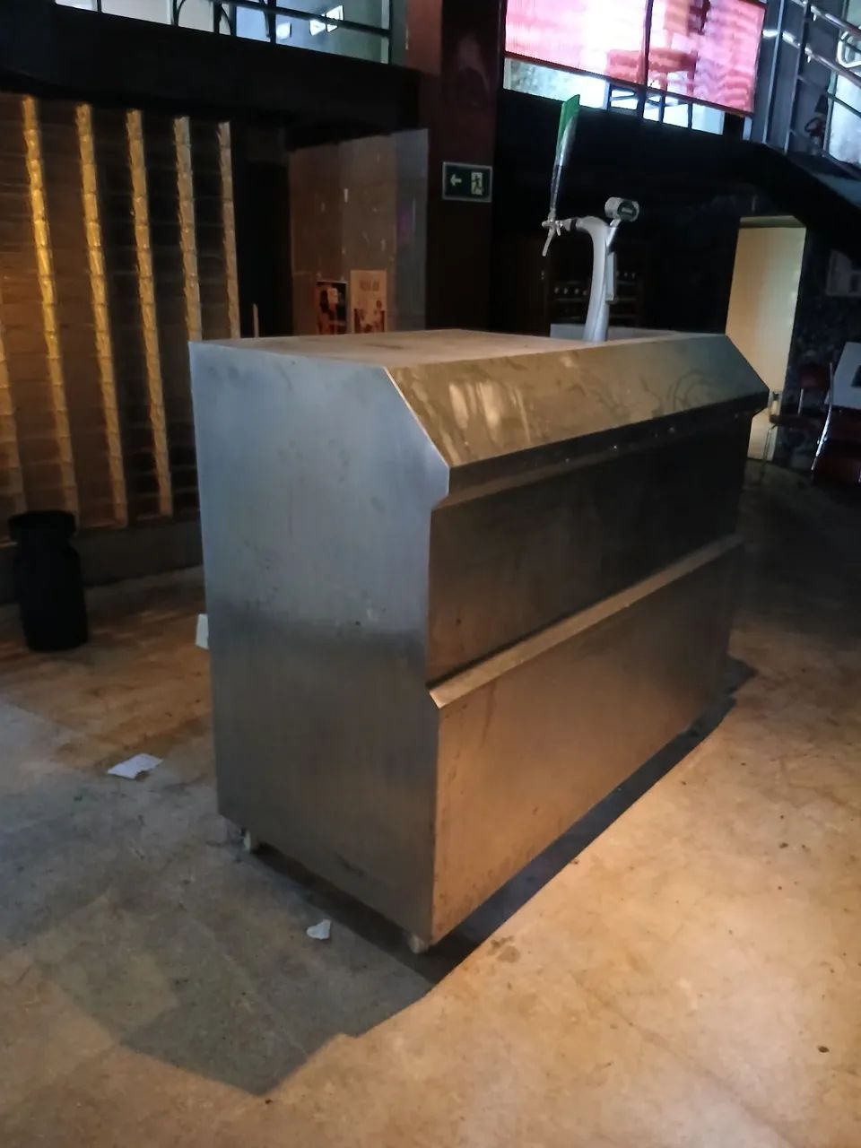 Balcão de bar em aço inoxidável  - Foto 5