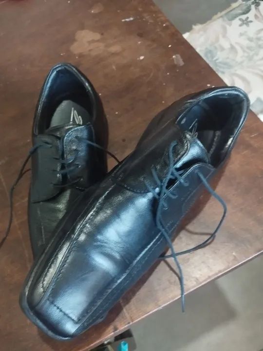 Sapatos sociais pretos - Foto 2