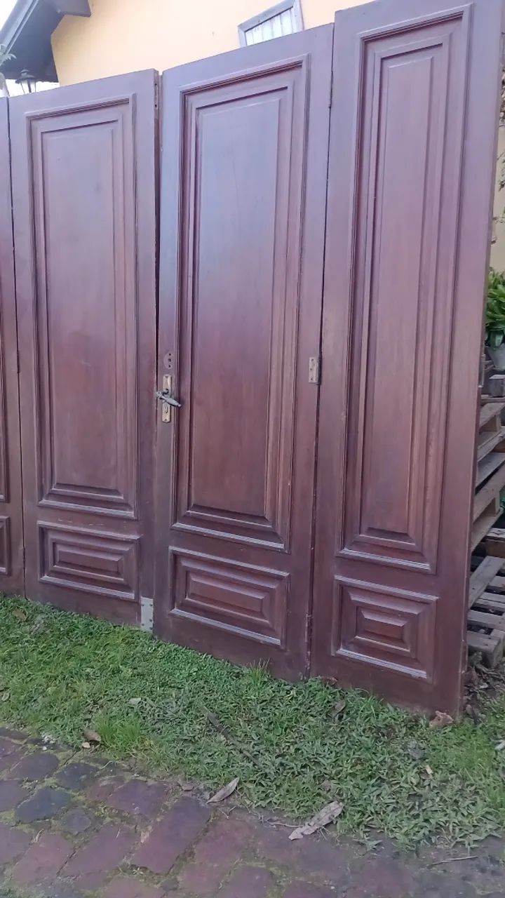 Portas em madeira delei64186570515203120