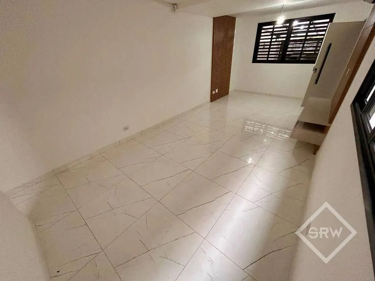 Sobrado novo no Boqueirão de 3 dormitórios 123m²