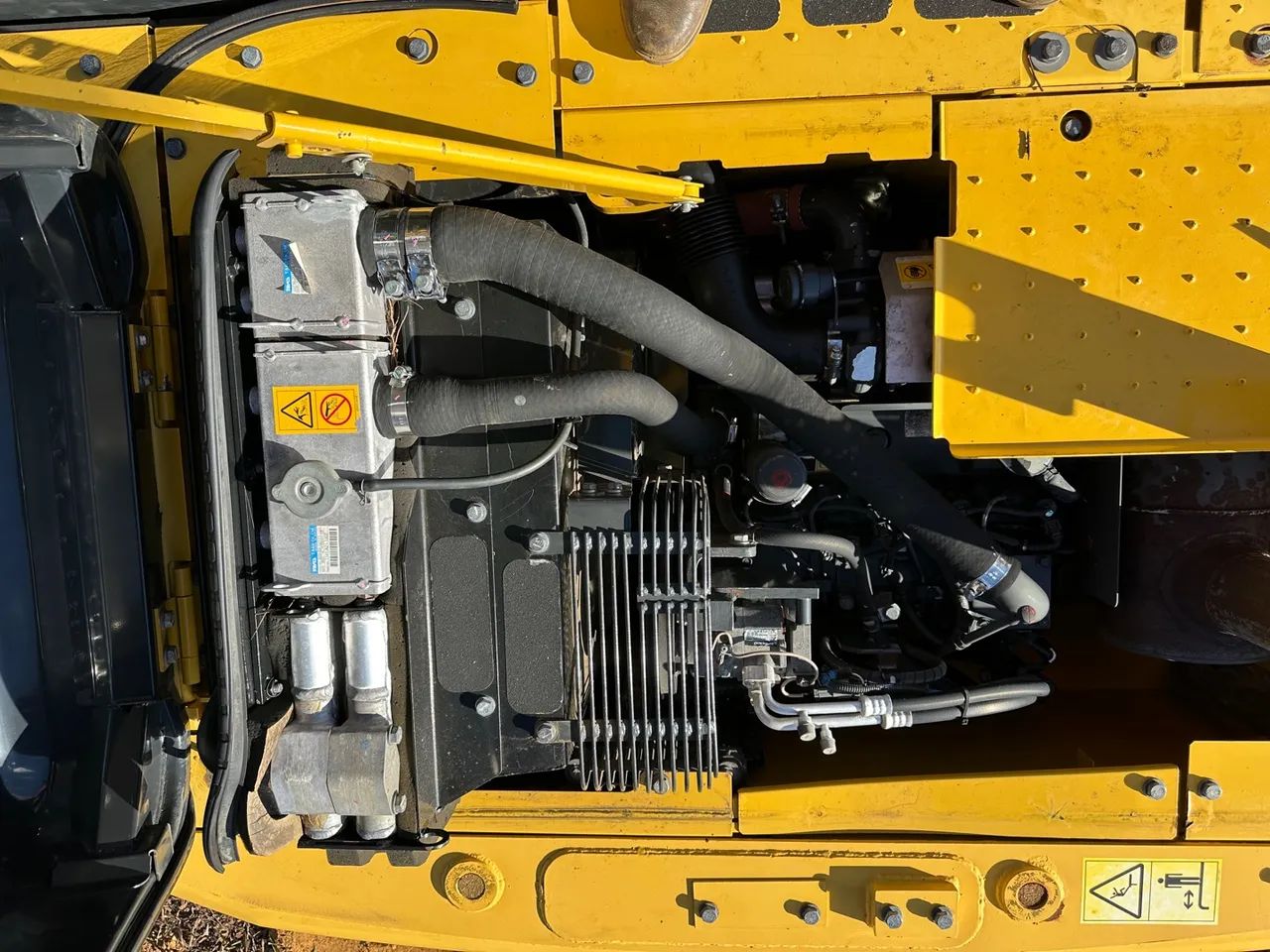 Escavadeira Hidráulica Komatsu PC 130 - Foto 4