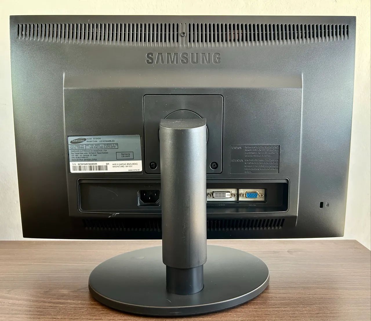 Monitor 19 polegadas sansung/ gira na vertical  - Foto 3