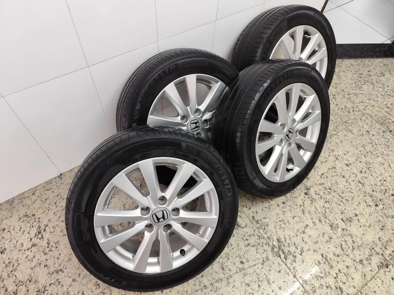 RODAS CIVIC G9 originais + 4 pneus MICHELIN Primacy 4 - Foto 2