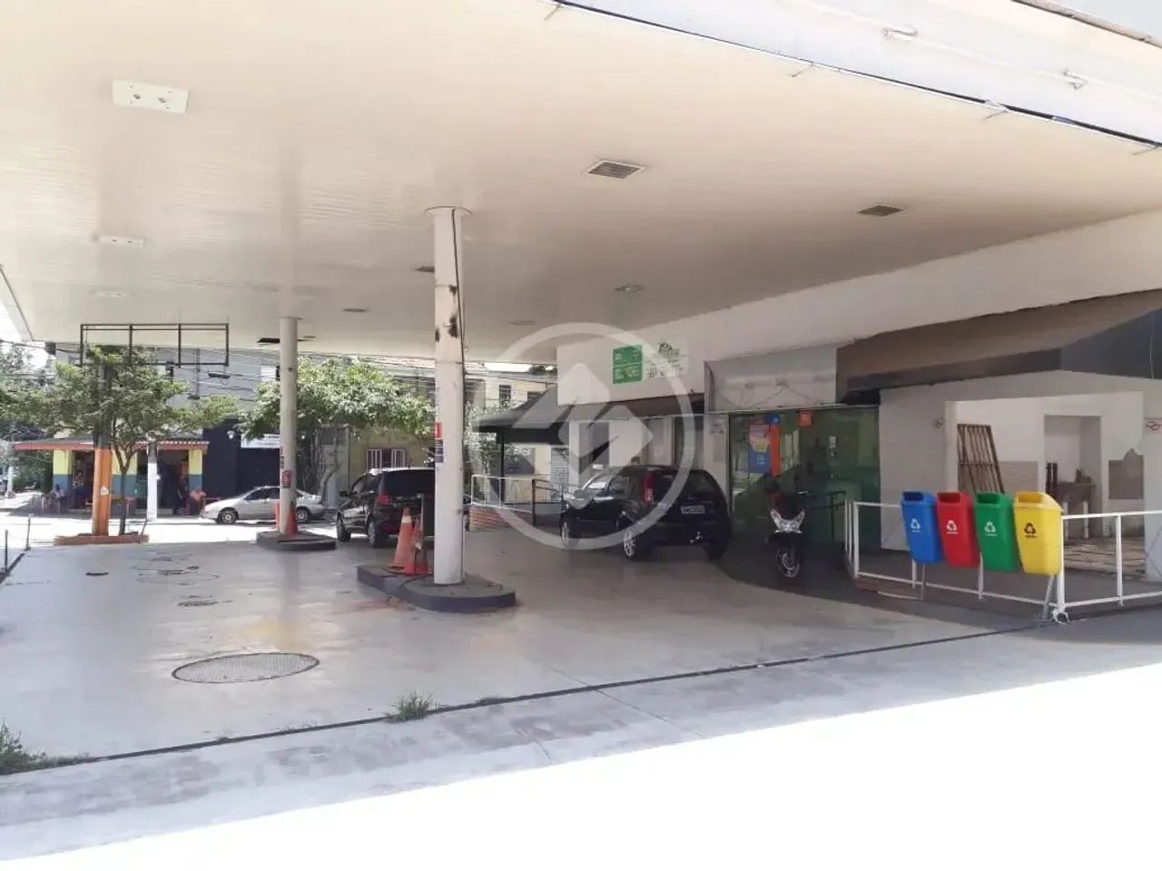 TERRENO PARA POSTO DE GASOLINA, FARMÁCIAS E LOJAS COM 959M² codigo: 57077