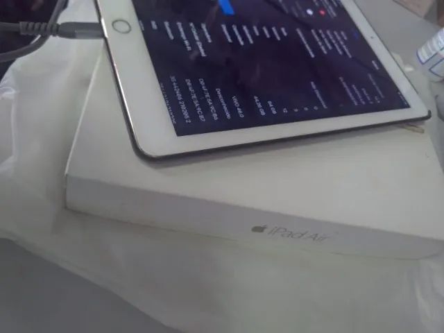 iPad Air 2 - 64gb WiFi + Celular - sem marcas, com caixa e carregador originais - Foto 3
