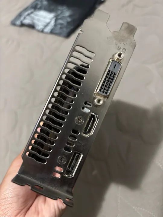 Placa de Vídeo ASUS GeForce GTX 1650 4GB - Foto 3