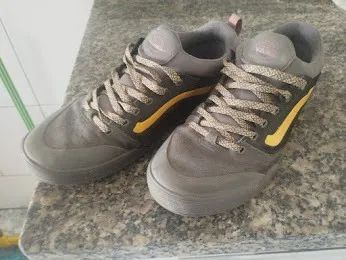 Tênis Vans Original - Seminovo em Ótimo Estado! 