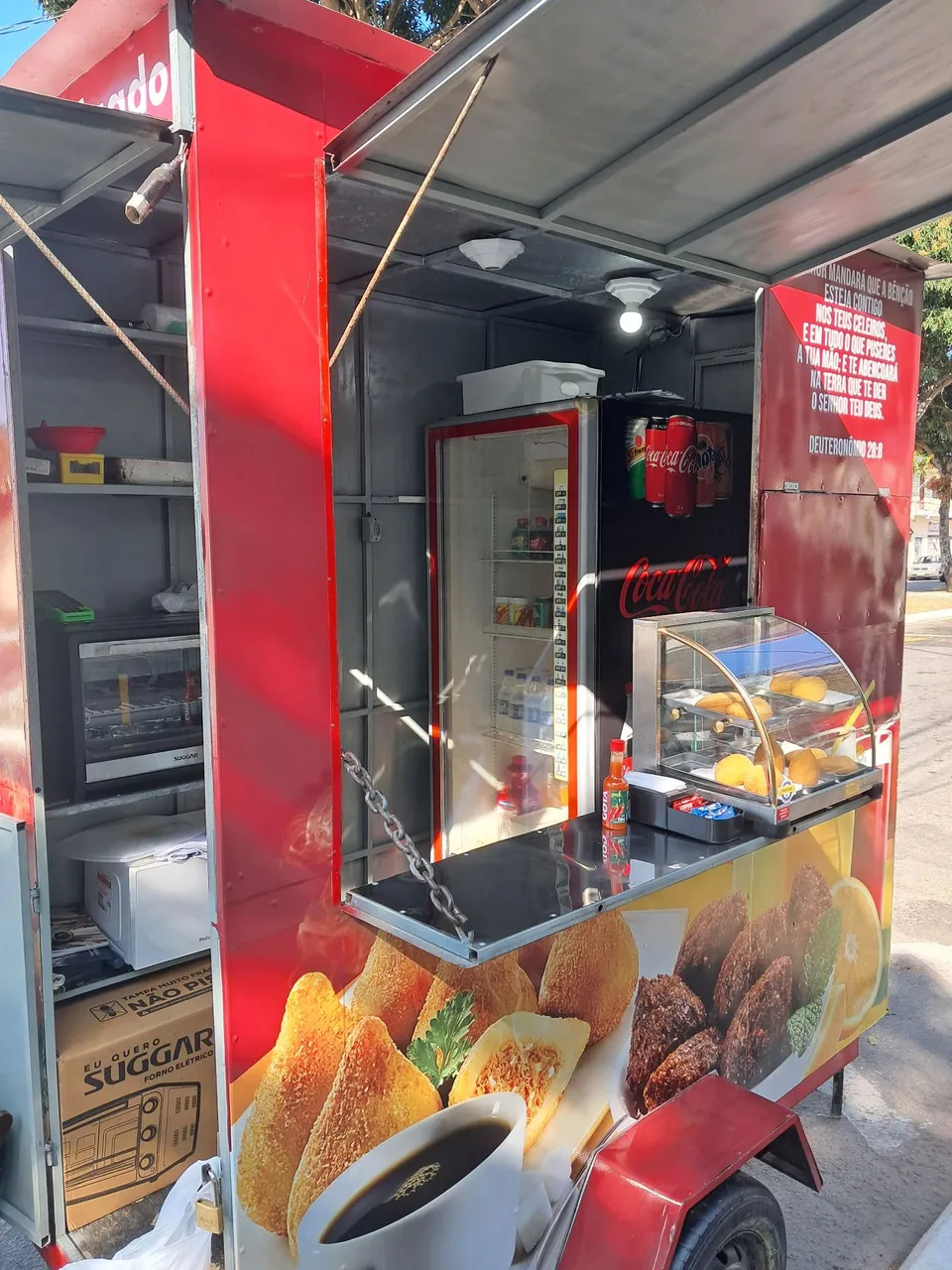 Food Truck de Salgados e Bebidas - Pronto para trabalhar.