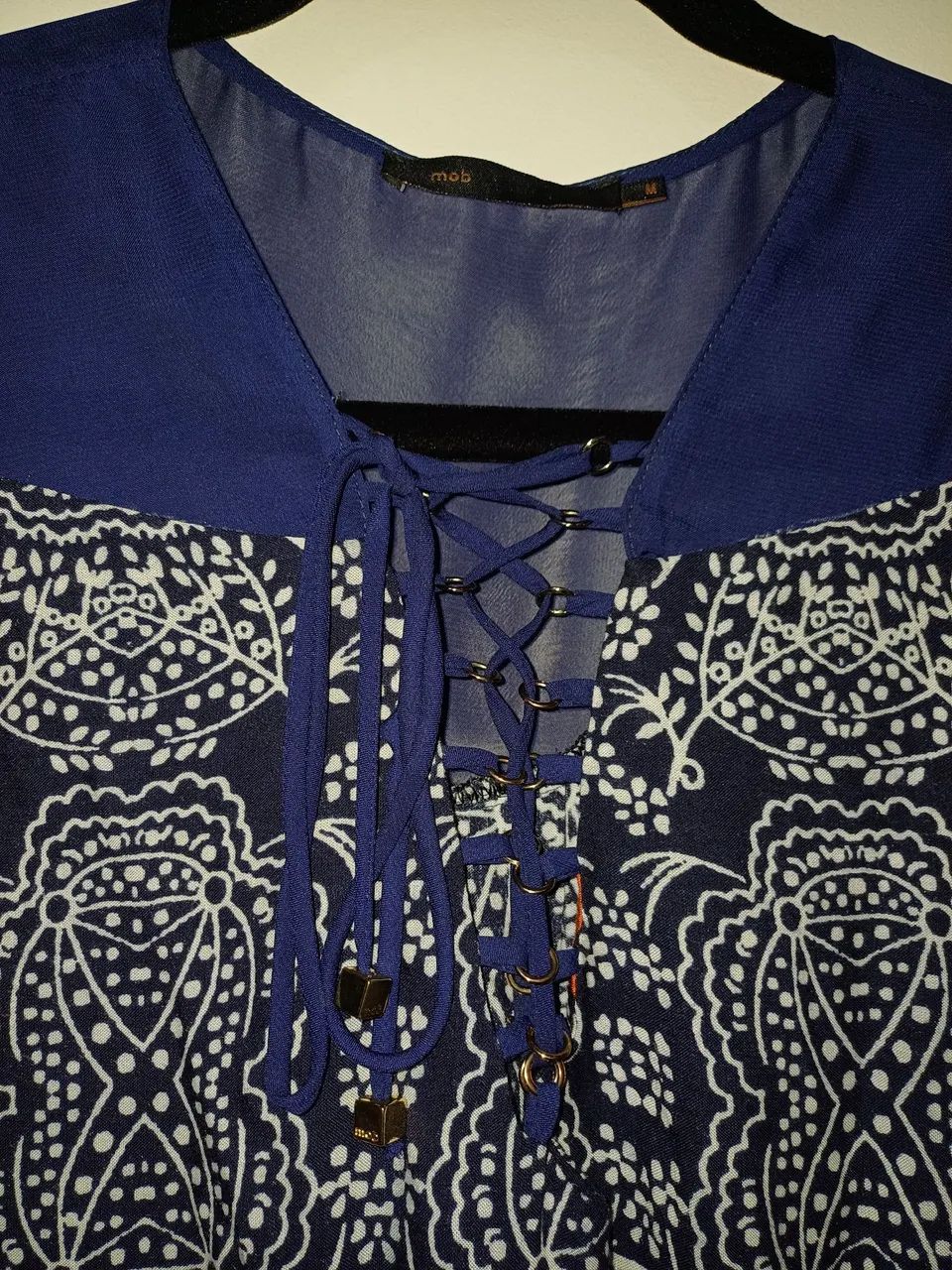 Blusa feminina Mob semi-nova azul, tam.M . - Foto 3