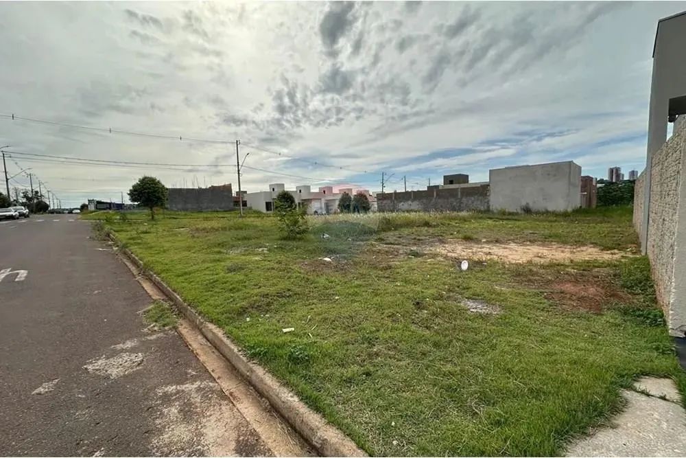 Terreno em Umuarama: Preço Reduzido, 126m²! - Foto 4