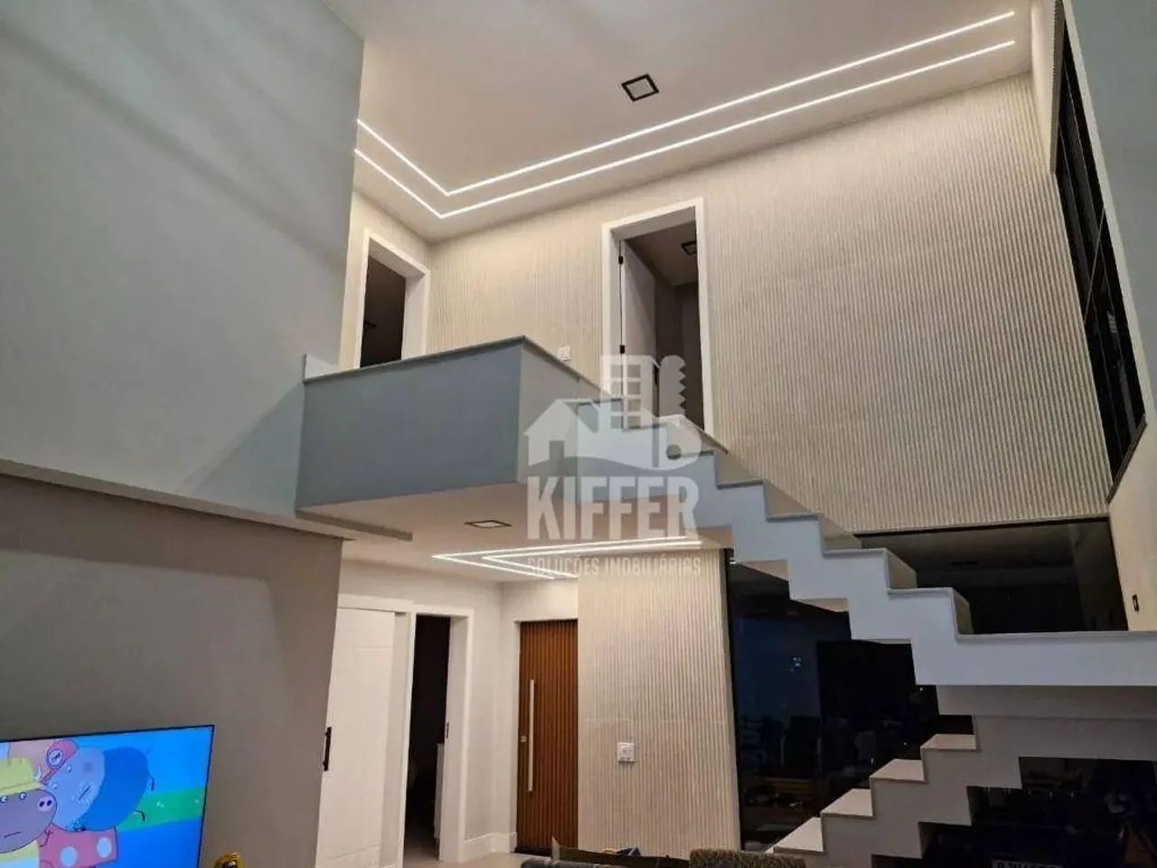 Casa Duplex em Itaipu | 4 Quartos, 3 Suítes e Piscina com Hidromassagem - Foto 5