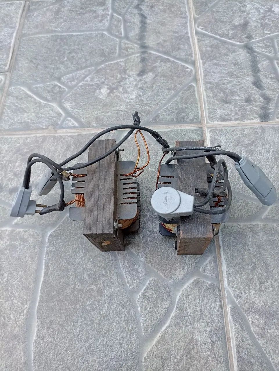 Transformadores Elétricos - Diversas Aplicações