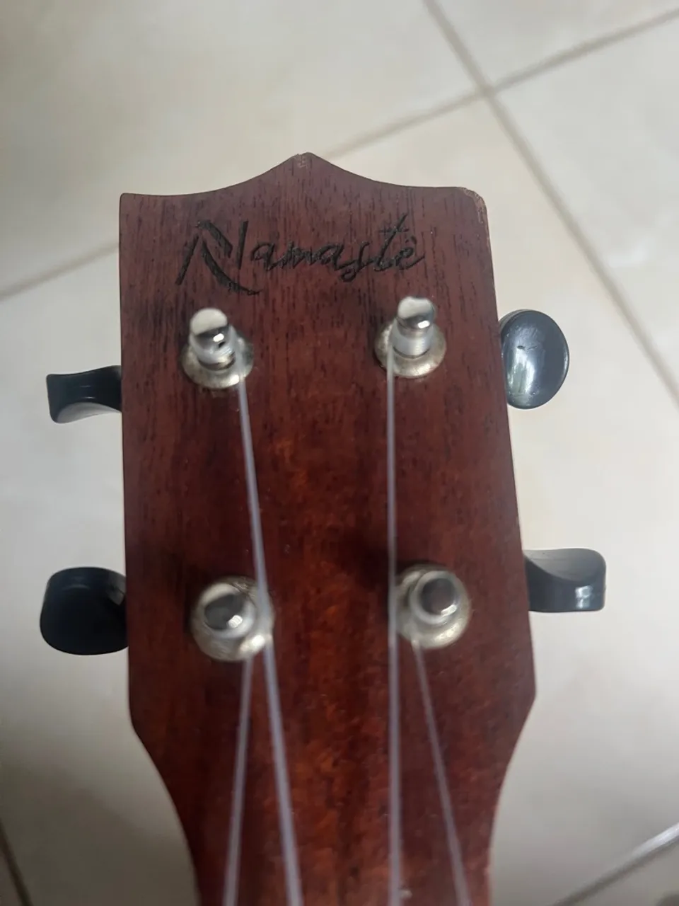 Ukulele Namaste, excelente estado