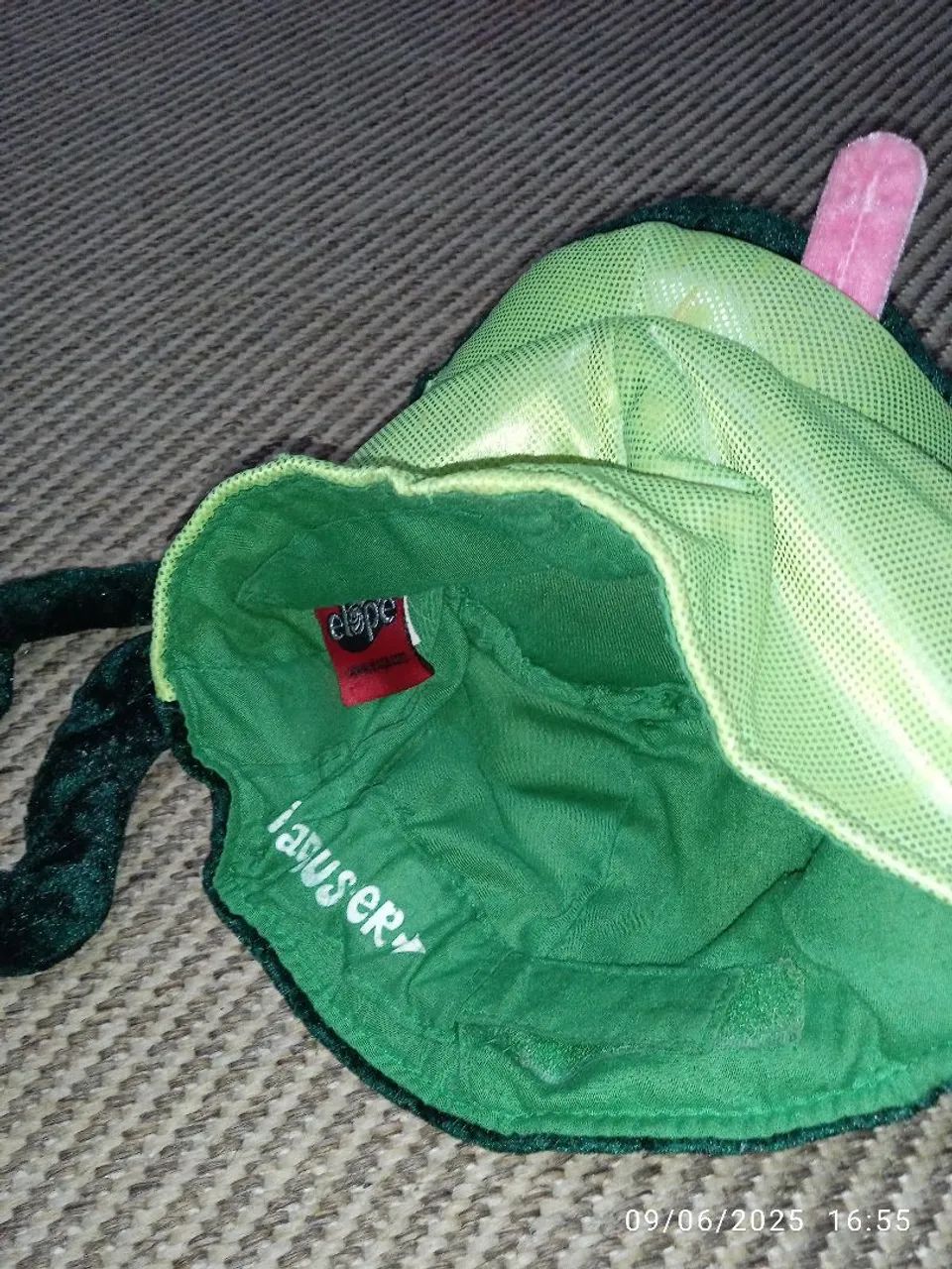 Chapéu Pelúcia de Sapo Divertido - Foto 2