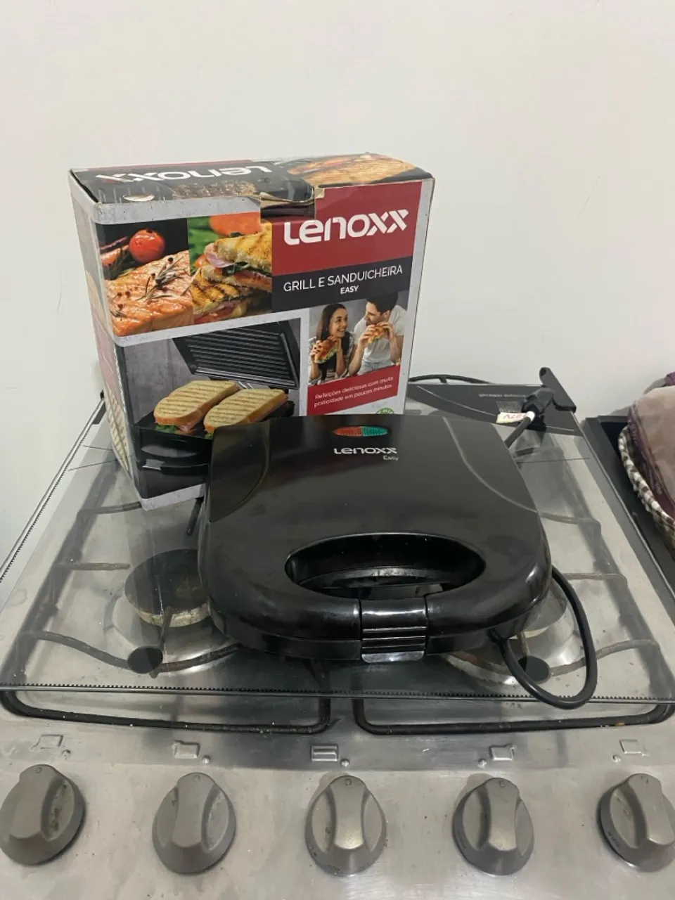 Fogão e Sanduicheira Grill