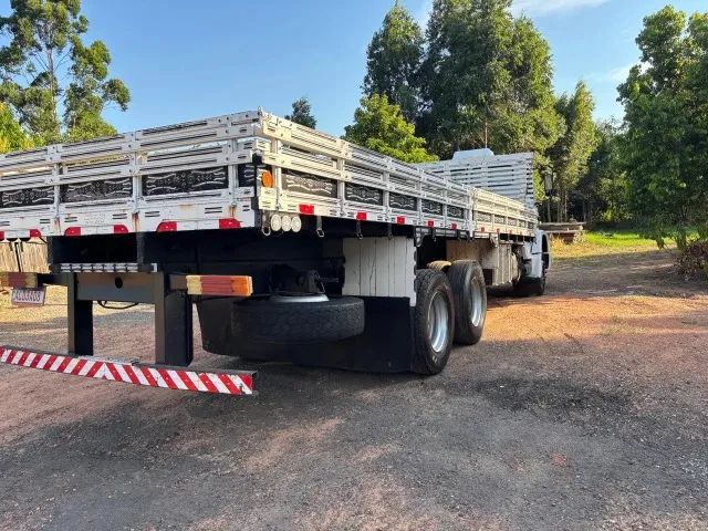 Caminhão Mercedes Benz 1620 - Foto 4