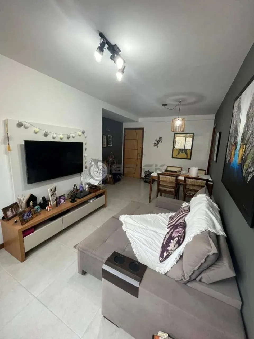 Apartamento para locação com 2 quartos sendo 1 suíte, 63 m² em Agriões - Teresópolis/RJ.