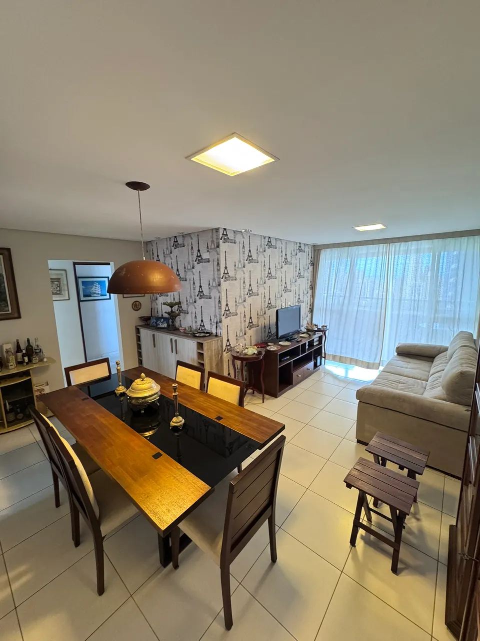 Apto no Miramar- Porteira Fechada- 130m²- 03Qts s/ 02Sts- 02Vgs- Nascente!