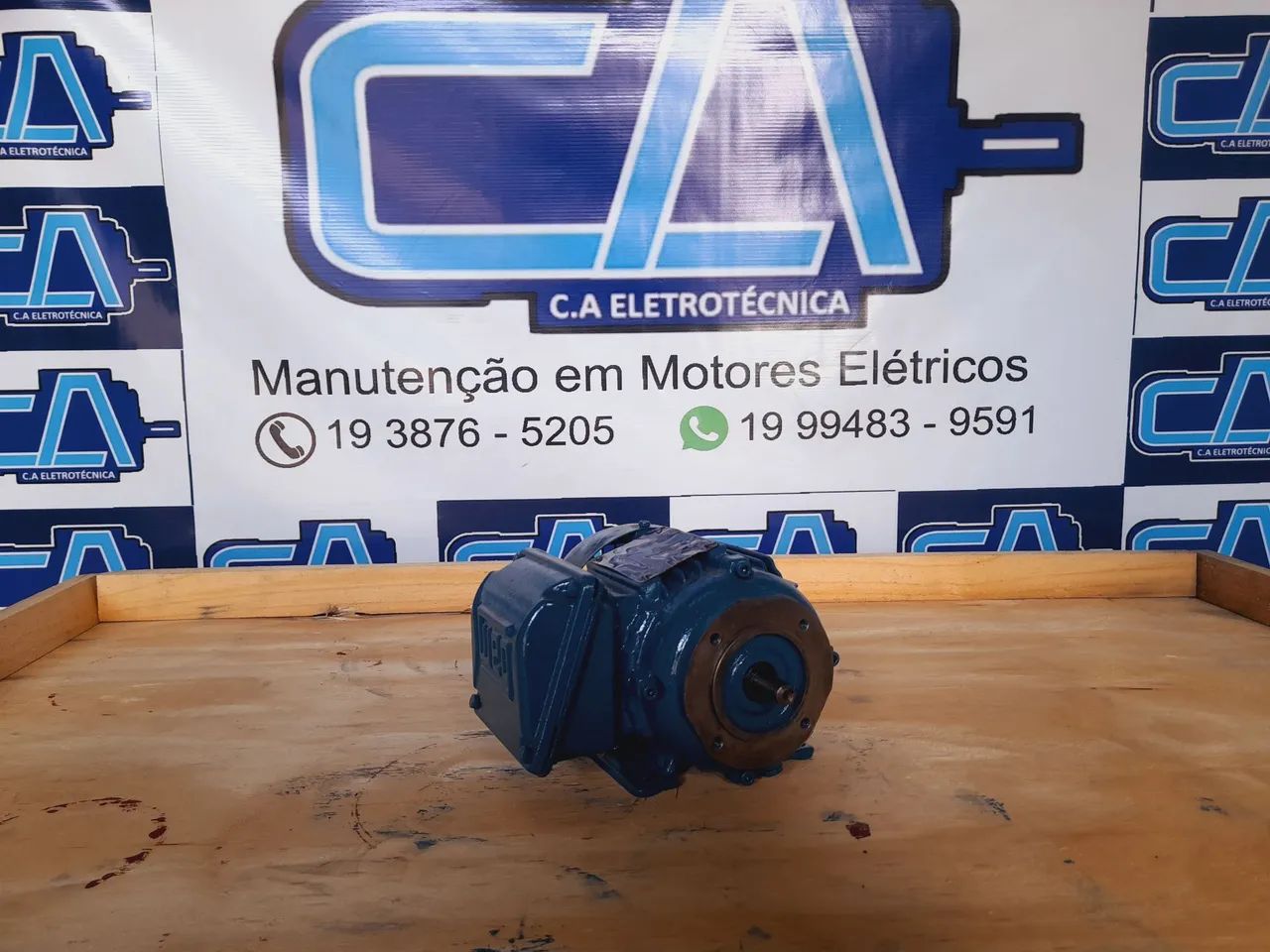 Motor elétrico 0,33 CV 4polos Trifásico - Foto 3
