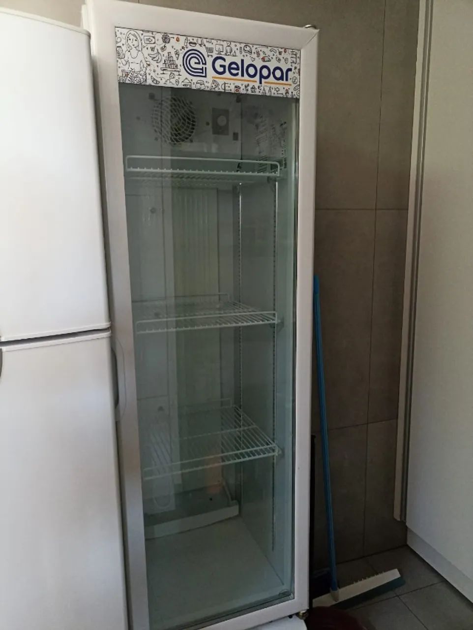 Refrigerador vertical Gelopar Seminovo 230 Litros - Foto 3