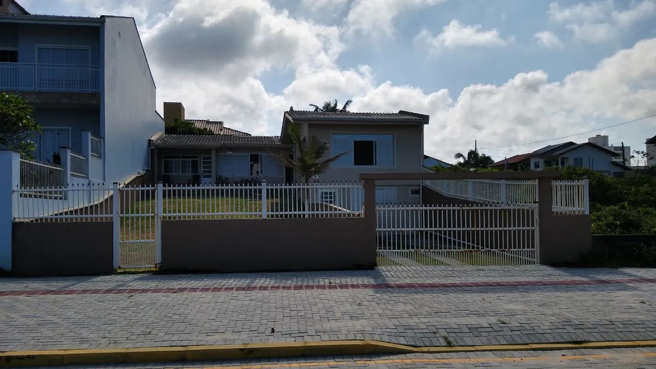 CASA FRENTE MAR PIÇARRAS SC - Foto 3