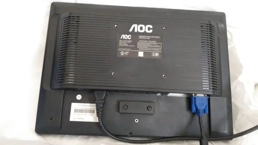 Monitor Aoc 17 Polegadas 717fwy, usado. Excelente marca e preço! - Foto 3