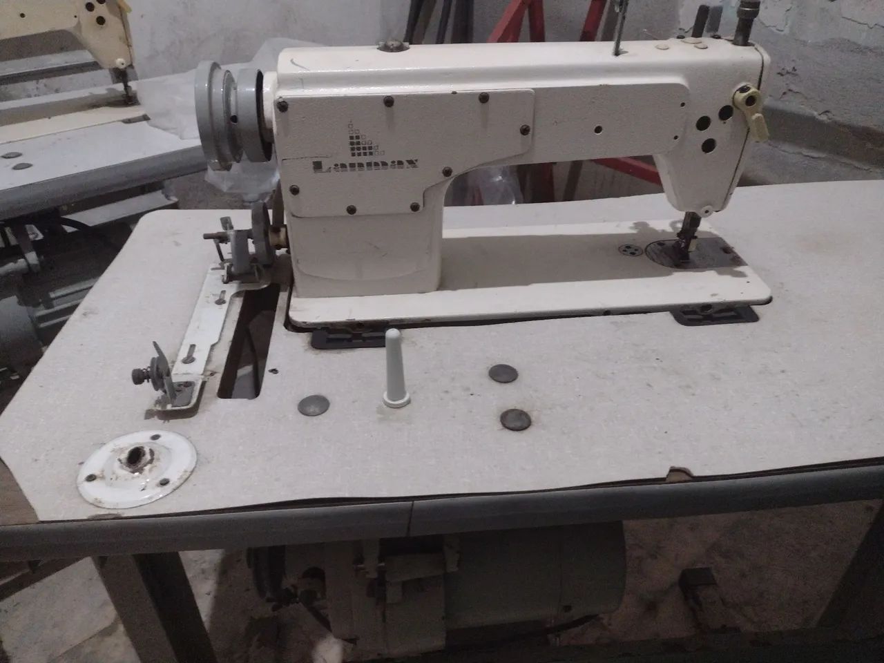 Máquina de Costura Industrial - Foto 4