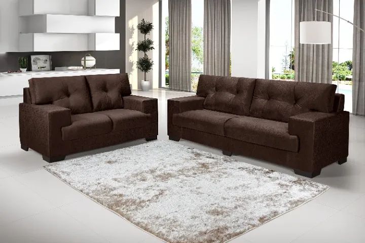 CONJUNTO DE SOFÁ 2 E 3 LUGARES COM ALMOFADAS EM FIBRA SILICONADA  