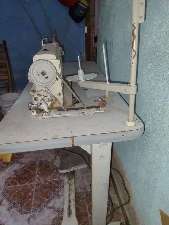 Máquina de Costura Industrial Usada - Foto 4