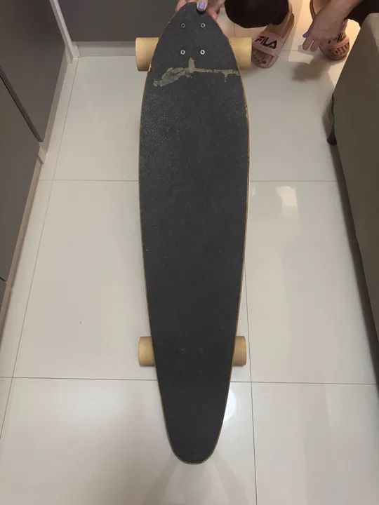 Skate Longboard com estampa de caveiras - Foto 2