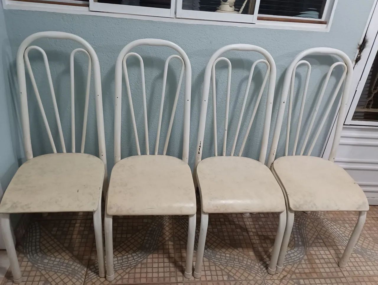 Dining Table Set with 4 Chairs64176433934849124