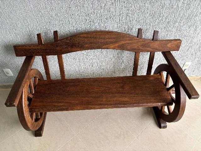 Banco Rústico de Madeira Maciça com Rodas Decorativas - Foto 4